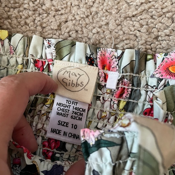 NWT May Gibbs gils bow tie jumper dress / girl size 10years - Picture 4 of 6